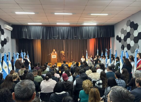 Emotivo acto por el Día del Respeto a la Diversidad Cultural en la Casa del Bicentenario