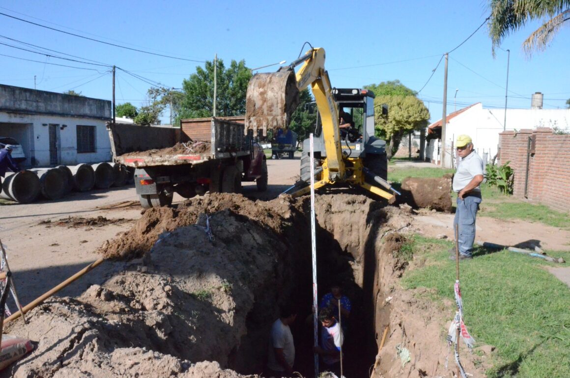 Avanza la obra de desagüe pluvial de Valdez entre Balcarce e Italia