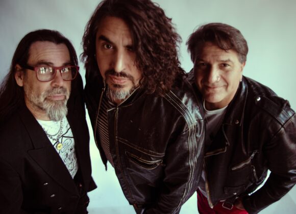 Un Viaje en Remolinos celebra en el Cultural los 35 años de “Canción Animal”