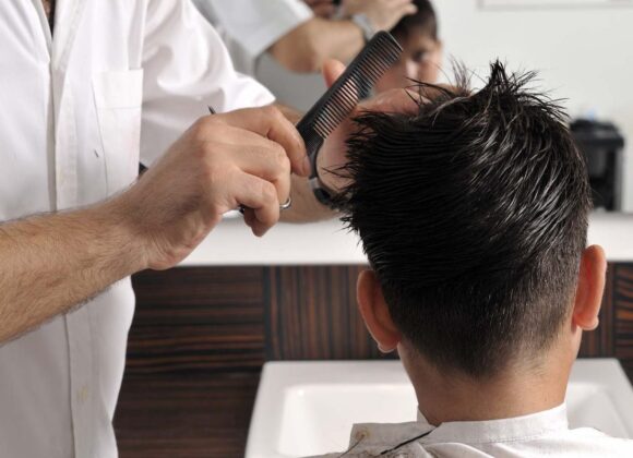 “Tijeras Solidarias” abre diciembre con servicios en el barrio Rivadavia