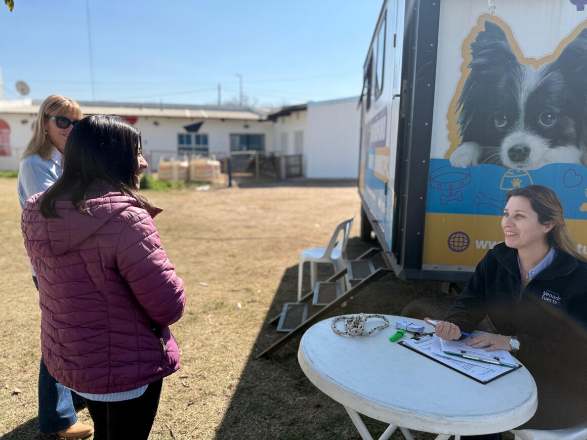 El programa “Orejas Verdes” abre noviembre con tres jornadas en barrio Santa Fe El programa “Orejas Verdes” abre noviembre con tres jornadas en barrio Santa Fe