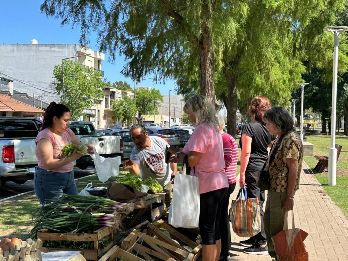 Plaza Italia será sede de un nuevo encuentro de “Huerteros en tu Barrio”