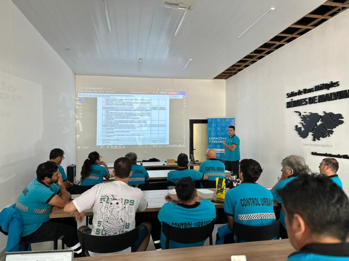 Más Oportunidades: agentes de inspección general se capacitaron en requerimientos e informes de seguridad