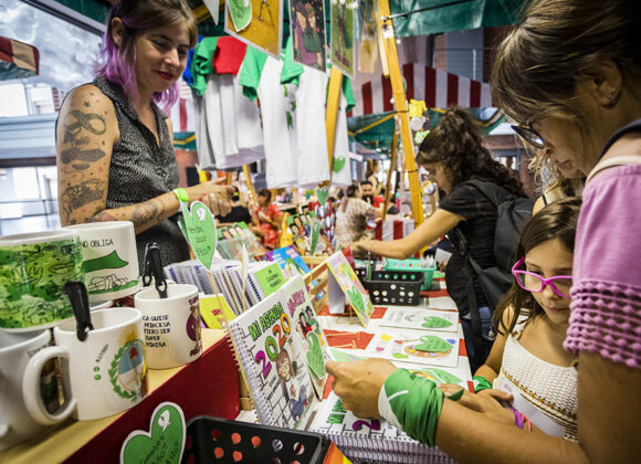 Apoyo a emprendedores locales: Paseo de Diseño Navidad en la sede del Jockey Club
