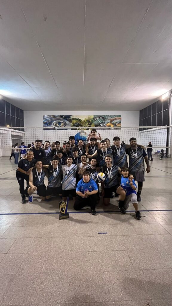 Liga Avsos: el equipo municipal de vóley masculino alcanza la gloria del subcampeonato
