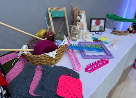 Talleristas municipales de crochet, telar y soft mostraron sus trabajos como cierre del 2025