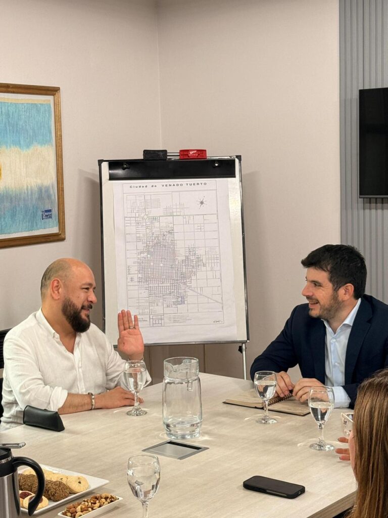 Cooperación: agenda intensa del Embajador de Costa Rica en Venado Tuerto, con parada en el Hinojo