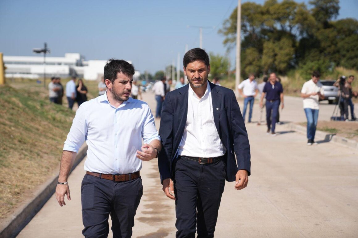 Pullaro y Chiarella habilitaron tramo de Comandante Espora y recorrieron obras del Gobierno Provincial