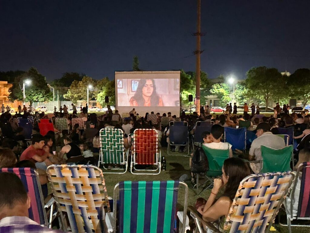 Verano en Venado: el Prado de María se convirtió en un gran “Cine Bajo las Estrellas”