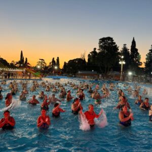 Verano en Venado: éxito total en la cuarta Master Class de Aquagym en el Parque Municipal