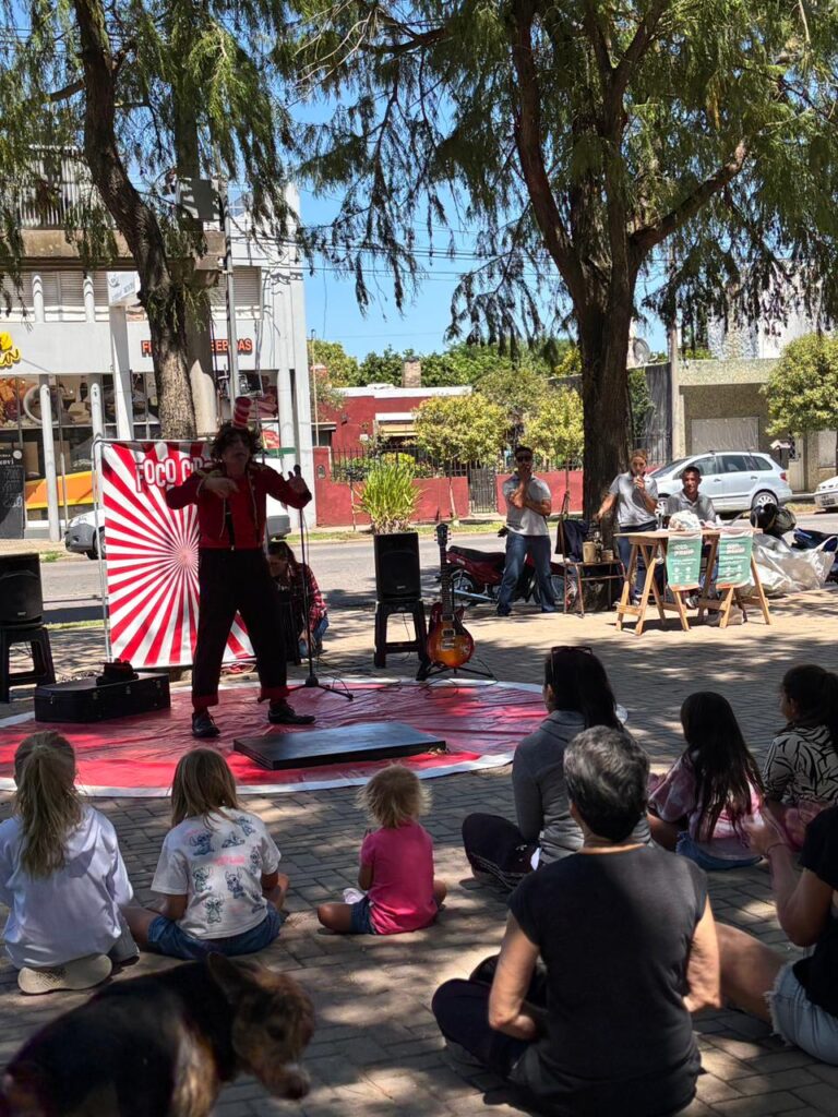 Nacho Frito deleitó con su arte bufonesco en la segunda presentación 2026 del “Venite al Parque”