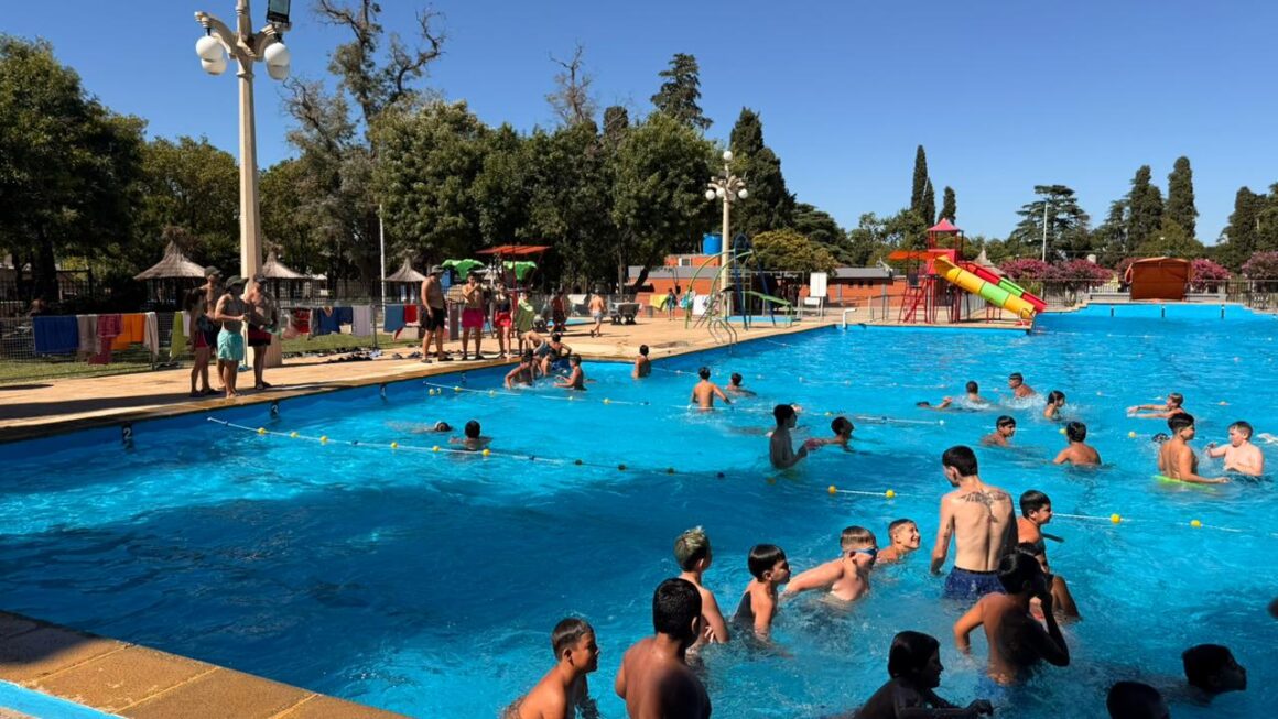 La temporada 2026 de las colonias municipales ya se disfruta a pleno en todos los espacios