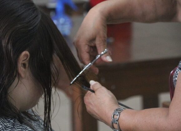 Sexto año consecutivo: “Tijeras Solidarias” abre el 2026 en el salón vecinal del Ciudad Nueva