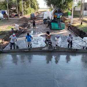 El Gobierno Municipal sigue sumando cuadras de pavimento en los barrios