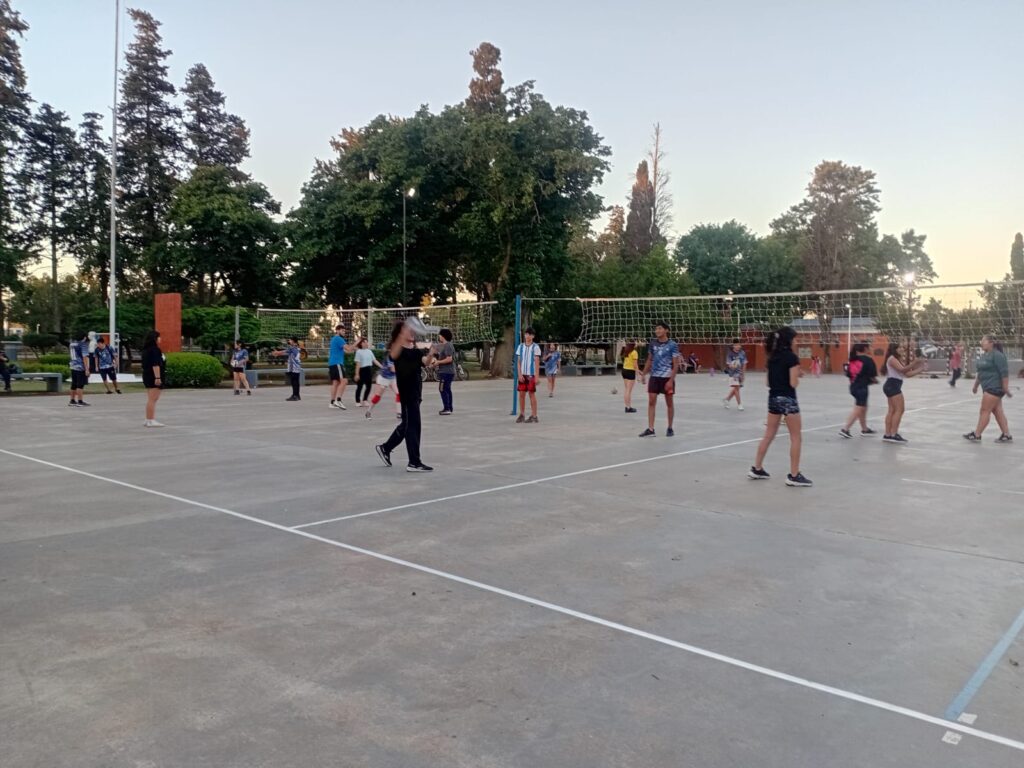 ¡Vuelve el Vóley al Parque!: nueva jornada deportiva para juventudes y adultos