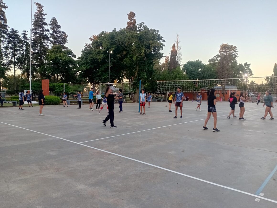 ¡Vuelve el Vóley al Parque!: nueva jornada deportiva para juventudes y adultos ¡Vuelve el Vóley al Parque!: nueva jornada deportiva para juventudes y adultos
