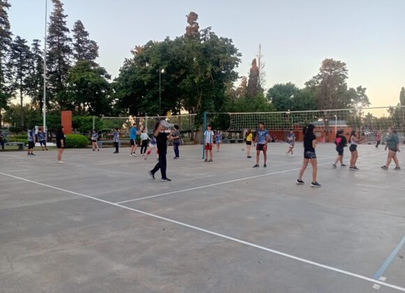 ¡Vuelve el Vóley al Parque!: nueva jornada deportiva para juventudes y adultos