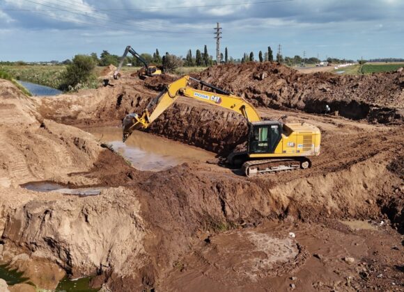 Gobiernos en sintonía: El intendente anunció una obra hídrica que dará solución definitiva a los problemas de anegamientos de la zona sur