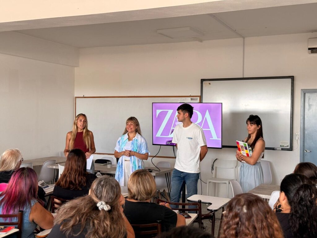 Herramientas para el crecimiento: emprendedores se capacitan en Costura Industrial y Producción Textil