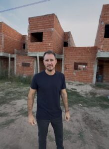 Pellegrini: “Las 52 viviendas representan el compromiso provincial de obras para Venado Tuerto”