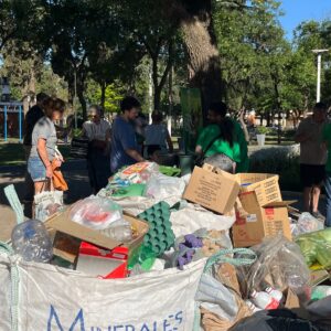 Nuevo canje de Ecotachos para vecinos del barrio San Vicente y aledaños