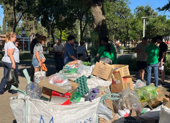 Nuevo canje de Ecotachos para vecinos del barrio San Vicente y aledaños