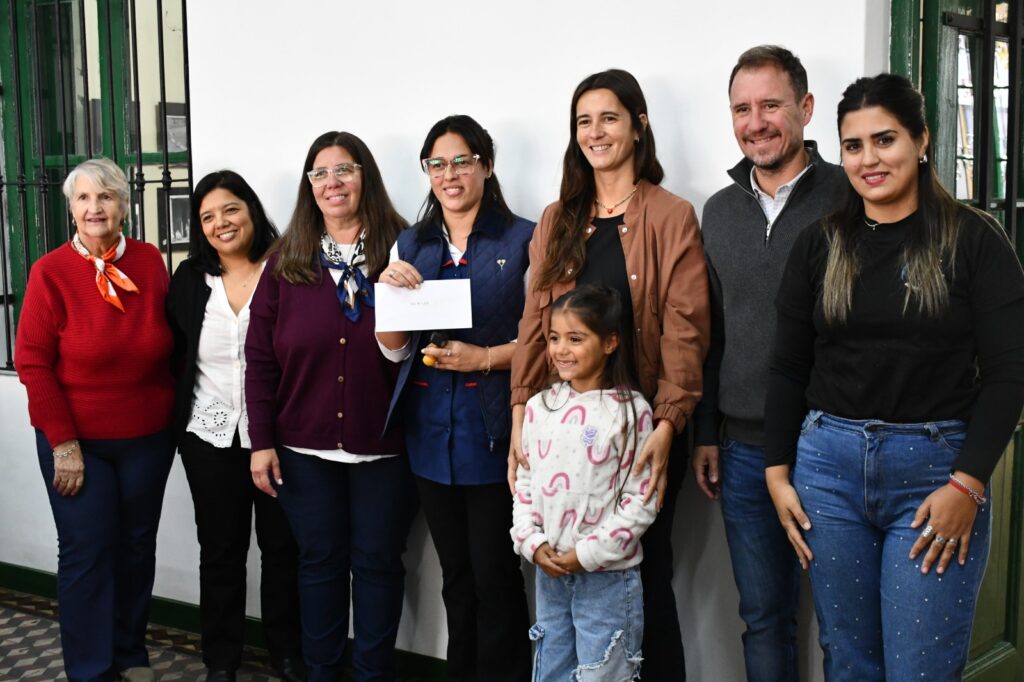 El Municipio reafirma su compromiso con la educación: primera entrega del FAE 2026