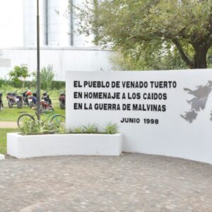 Acto conmemorativo en el Día del Veterano y de los Caídos en Malvinas