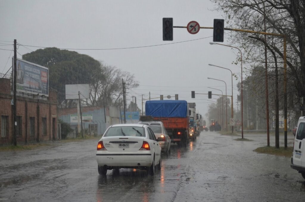 Semáforos de Ruta Nacional 8 afectados por el temporal
