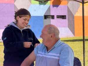 “Tu decisión marca la diferencia”: más de 100 vecinos se inmunizaron en jornadas de adhesión a la Semana de Vacunación de las Américas