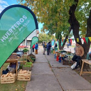 Barrio San Martín: comenzó mayo y “Huerteros en tu Barrio” vuelve a la Plaza Vera Peñaloza*