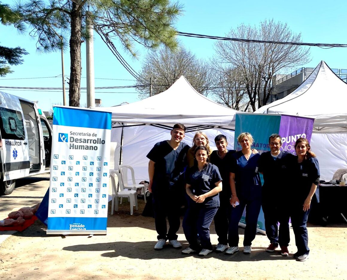 Actividad en el Hogar Santa Ángela para celebrar el Día Internacional de la Enfermería
