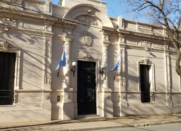 Prestación de servicios municipales durante el feriado del 25 de Mayo