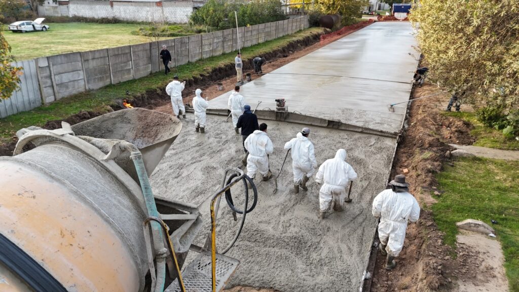Las obras de pavimento no se detienen, ahora se sumó una nueva cuadra en calle Moreno