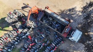 Por distintas infracciones: El Gobierno de Venado Tuerto compactó más de 750 motos y 40 vehículos
