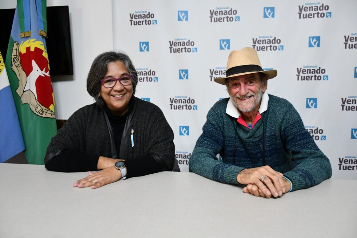 El Gobierno de Venado Tuerto y MIA inauguran muestra del “Programa de Reconocimiento a Grandes Artistas Nacionales” El Gobierno de Venado Tuerto y MIA inauguran muestra del “Programa de Reconocimiento a Grandes Artistas Nacionales”