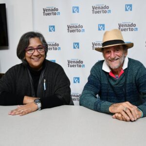 El Gobierno de Venado Tuerto y MIA inauguran muestra del “Programa de Reconocimiento a Grandes Artistas Nacionales” El Gobierno de Venado Tuerto y MIA inauguran muestra del “Programa de Reconocimiento a Grandes Artistas Nacionales”