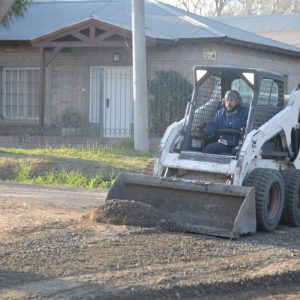 Avanza el plan de arreglo de calles con una importante inversión en material