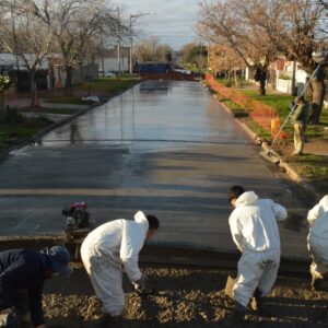 Mejor transitabilidad: el Gobierno Municipal ejecutó una nueva cuadra de pavimento en barrio Iturbide