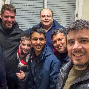 El intendente Chiarella recibió a los cuatro brigadistas venadenses que trabajaron en la tragedia venezolana El intendente Chiarella recibió a los cuatro brigadistas venadenses que trabajaron en la tragedia venezolana
