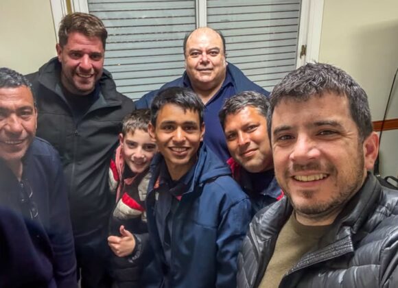 El intendente Chiarella recibió a los cuatro brigadistas venadenses que trabajaron en la tragedia venezolana