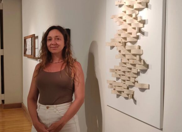 Sabina Dragichevich presenta “Pasajes de Aquel Lugar” en la Casa Museo