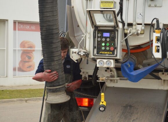 Fenómeno de “El Niño”: continúan los trabajos de prevención con el camión desobstructor