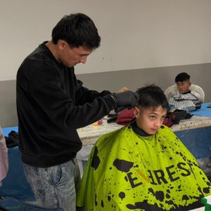 “Tijeras solidarias”: jornada de corte de pelo gratuito en barrio Villa Casey “Tijeras solidarias”: jornada de corte de pelo gratuito en barrio Villa Casey