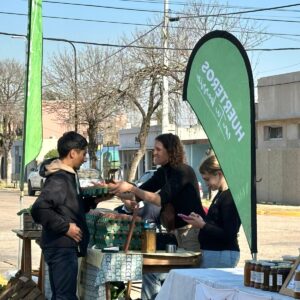 “Huerteros en tu Barrio” estará este miércoles en plaza Giraldi con productos saludables “Huerteros en tu Barrio” estará este miércoles en plaza Giraldi con productos saludables