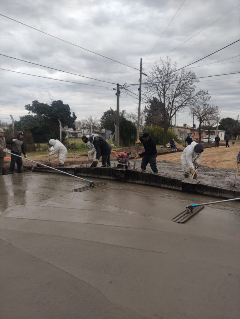 El barrio San José Obrero sigue sumando cuadras de pavimento