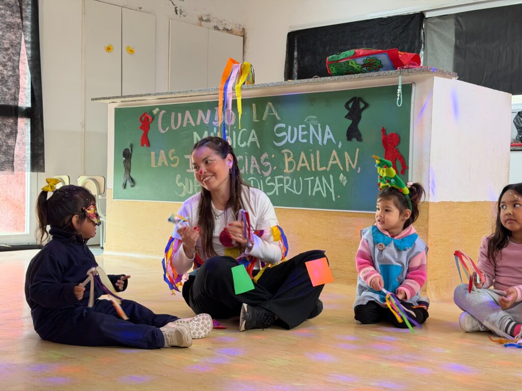 Una fábrica de sueños: los Jardines Maternales Municipales Celebraron el Mes de las Infancias junto a las familias