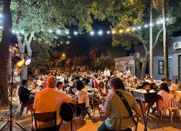 “Noche de Bares” recibe la primavera con 13 locales gastronómicos
