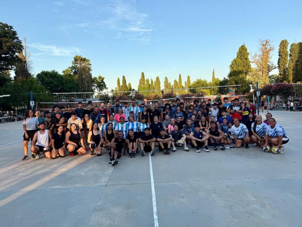 Encuentro de Vóley Recreativo en el Parque Municipal