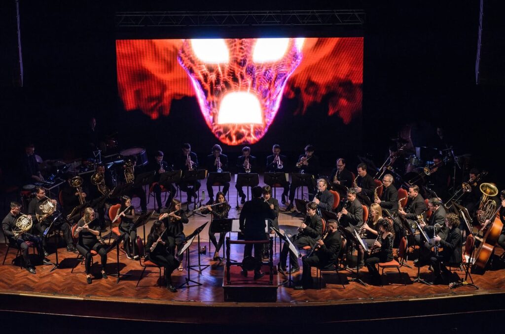 La Sinfónica “Orlando Scalona” trae al Cultural “Un Concierto de Película”, a beneficio de Cáritas